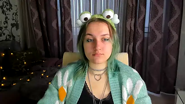 MelaniSep online show from December 8, 2024, 8:41 am