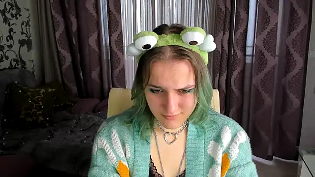 MelaniSep online show from December 8, 2024, 11:57 am