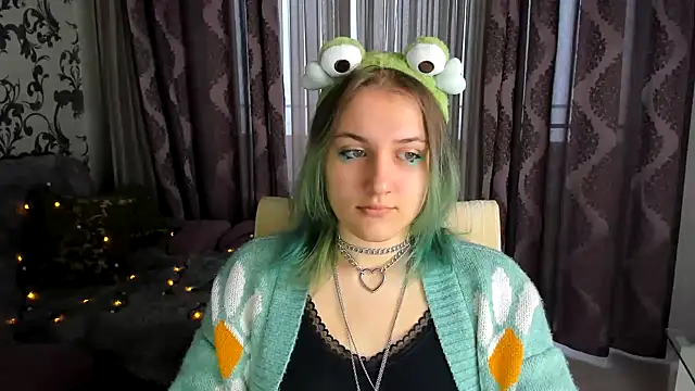 MelaniSep online show from December 9, 2024, 8:33 am