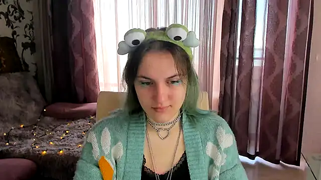 MelaniSep online show from December 14, 2024, 7:51 am