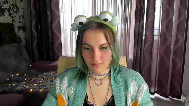 MelaniSep online show from December 16, 2024, 11:44 am