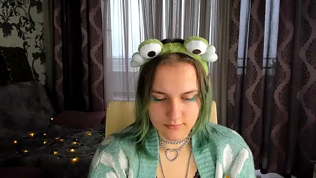 MelaniSep online show from December 21, 2024, 12:16 pm