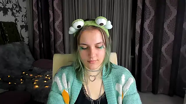 MelaniSep online show from December 28, 2024, 2:53 pm