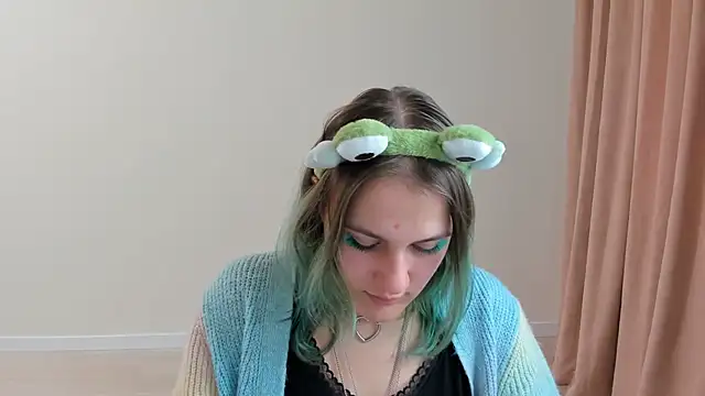 MelaniSep online show from February 1, 2025, 9:21 am