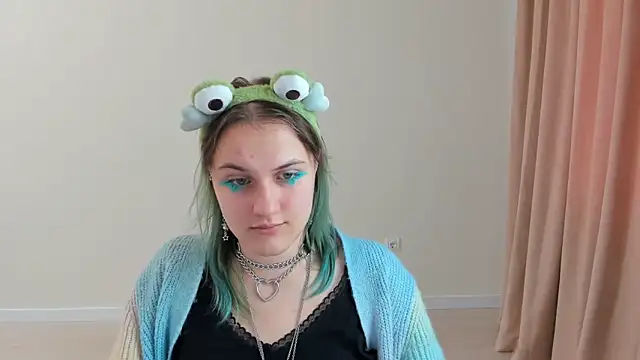 MelaniSep online show from February 5, 2025, 12:49 pm