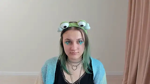 MelaniSep online show from February 20, 2025, 3:19 pm