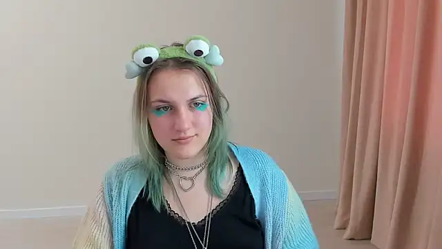 MelaniSep online show from February 21, 2025, 12:28 pm