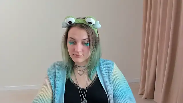 MelaniSep online show from February 21, 2025, 4:26 pm