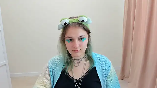 MelaniSep online show from February 22, 2025, 12:08 pm