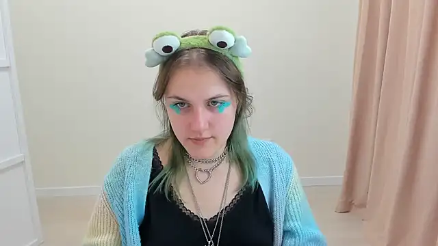 MelaniSep online show from February 22, 2025, 3:25 pm