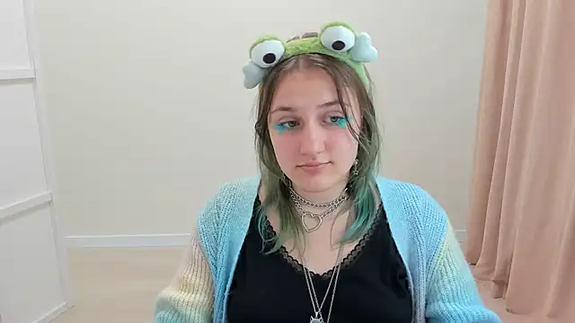 MelaniSep online show from February 24, 2025, 3:31 pm