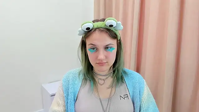 MelaniSep online show from March 2, 2025, 12:01 pm