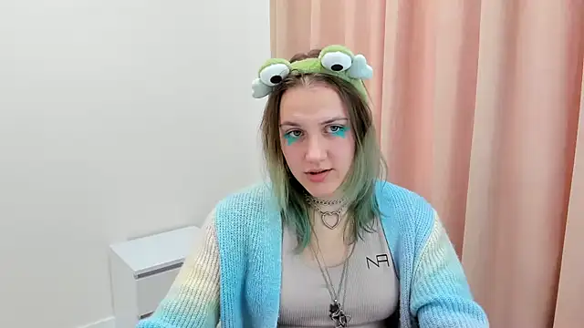 MelaniSep online show from March 3, 2025, 12:58 pm