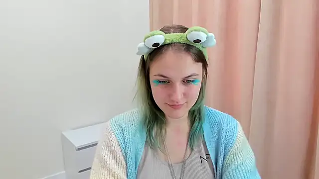 MelaniSep online show from March 10, 2025, 12:48 pm