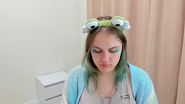 MelaniSep online show from March 10, 2025, 4:14 pm