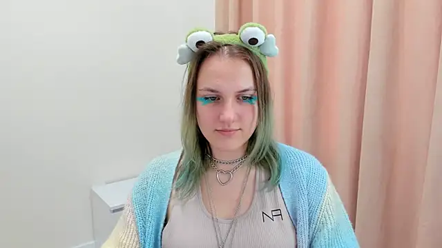 MelaniSep online show from March 15, 2025, 1:18 pm