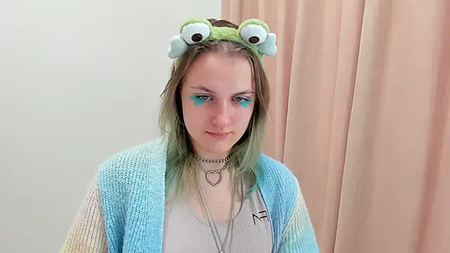 MelaniSep online show from March 17, 2025, 1:08 pm