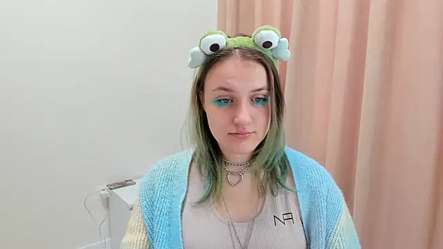 MelaniSep online show from March 18, 2025, 12:58 pm