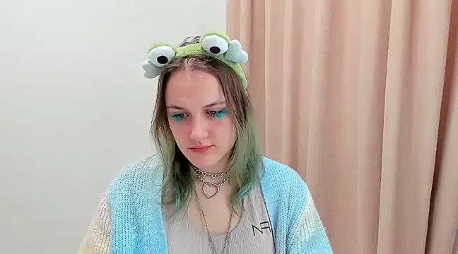 MelaniSep online show from March 21, 2025, 1:56 pm