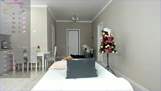 sailorrmoon online show from December 31, 2024, 12:57 pm