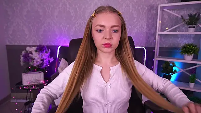 EmilySunshineS online show from December 14, 2025, 7:25 am