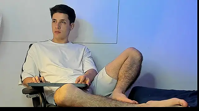 Adan rivas  online show from March 4, 2025, 2:06 am