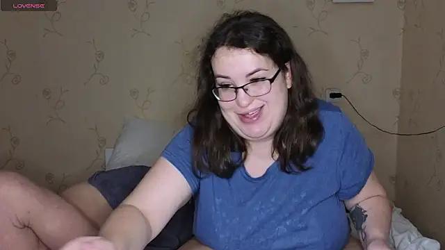 AlexAndVlada online show from January 18, 2025, 9:55 pm