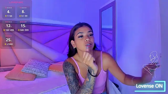 GiaFu online show from October 7, 2025, 5:54 pm