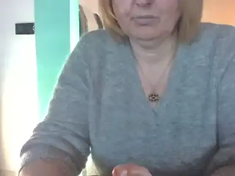 Sandcoq online show from December 11, 2024, 1:49 pm