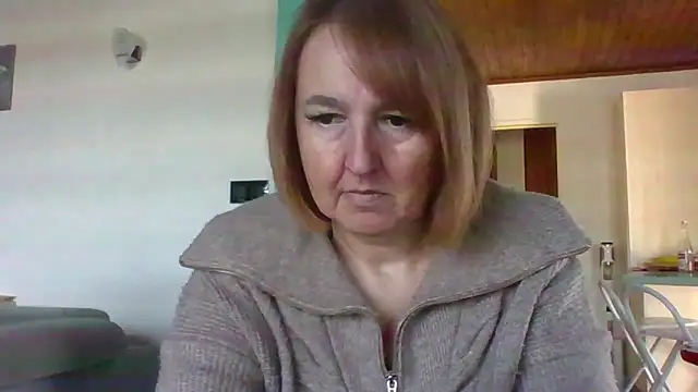 Sandcoq online show from November 4, 2025, 9:41 am