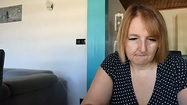 Sandcoq online show from June 24, 2026, 7:51 am