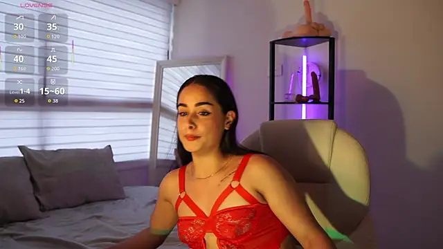 abigail adamss online show from April 14, 2026, 10:16 pm