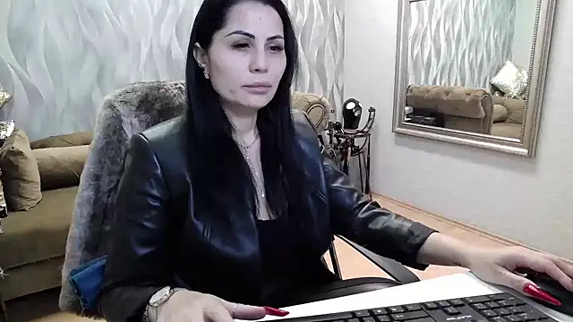 Snapshot of Sara_Poison chatting on October 11, 2025, 3:39 am Sara Poison online show from October 11, 2025, 3:39 am