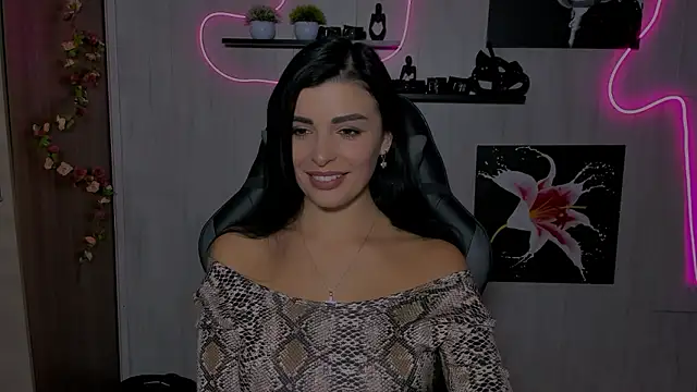 KayWuds online show from December 5, 2024, 10:44 am