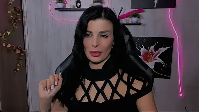 KayWuds online show from February 9, 2025, 5:22 pm