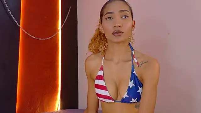 Snapshot of Charlotte_Love10 chatting on February 8, 2026, 12:08 pm Charlotte Love10 online show from February 8, 2026, 12:08 pm