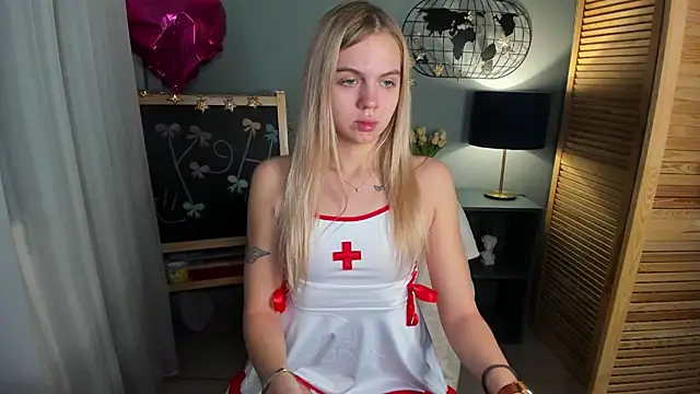 Aria69Stars online show from November 13, 2025, 9:41 am