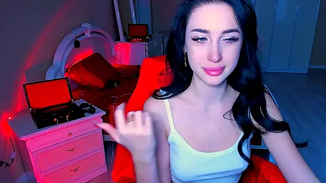 Snapshot of lovely_desire chatting on December 15, 2024, 9:03 am lovely desire online show from December 15, 2024, 9:03 am