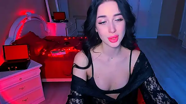 Snapshot of lovely_desire chatting on December 19, 2024, 6:34 am lovely desire online show from December 19, 2024, 6:34 am