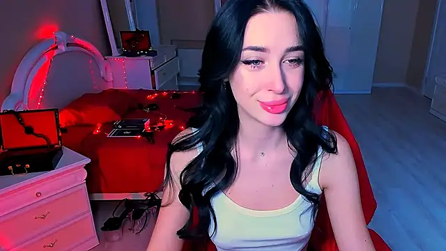 Snapshot of lovely_desire chatting on December 21, 2024, 9:44 am lovely desire online show from December 21, 2024, 9:44 am