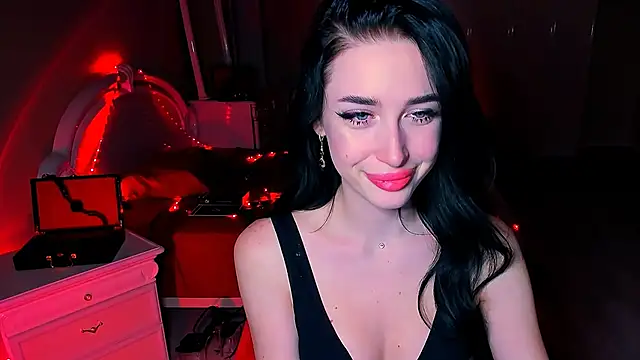 Snapshot of lovely_desire chatting on December 21, 2024, 4:14 pm lovely desire online show from December 21, 2024, 4:14 pm