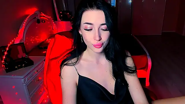 Snapshot of lovely_desire chatting on January 28, 2025, 1:05 pm lovely desire online show from January 28, 2025, 1:05 pm