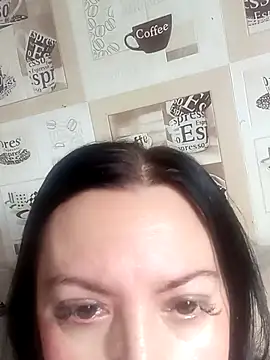 Veronica-Celie online show from November 3, 2025, 9:32 am