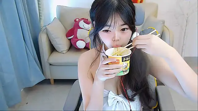 mango-a online show from January 3, 2025, 3:05 am