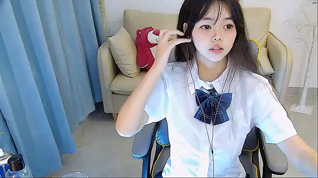 mango-a online show from January 6, 2025, 9:41 am