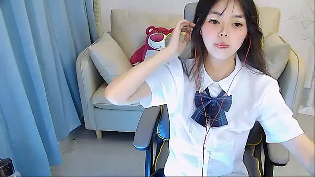 mango-a online show from January 6, 2025, 1:30 pm