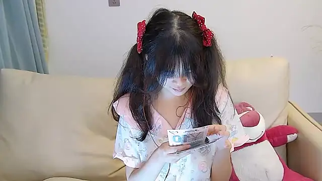 mango-a online show from January 19, 2025, 4:04 pm