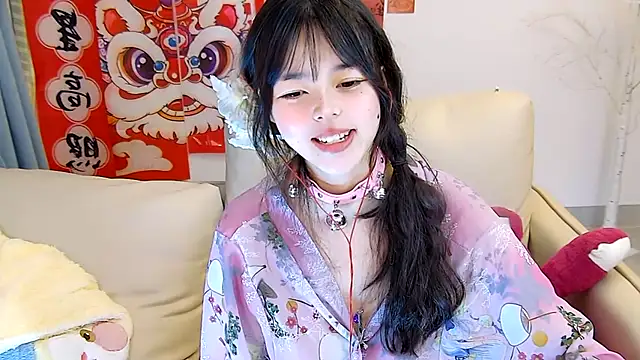 mango-a online show from February 3, 2025, 6:49 pm