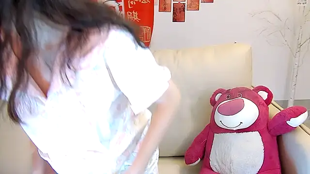 mango-a online show from February 4, 2025, 12:00 pm