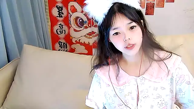 mango-a online show from February 19, 2025, 4:00 pm